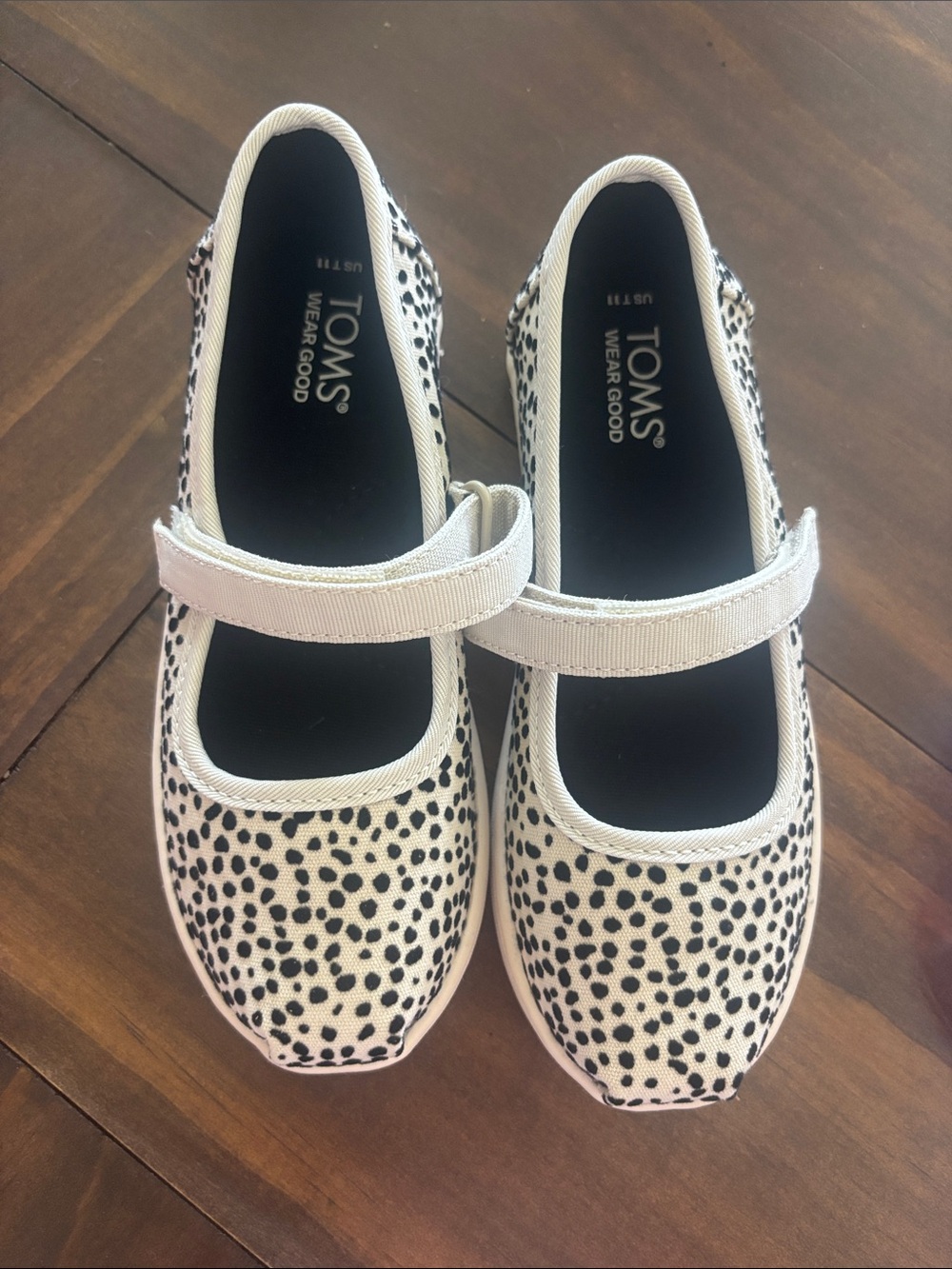 Toms Girls White Mary Janes with Black Spot Print